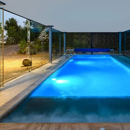 De Com Piscina Interior Hébergement de vacances