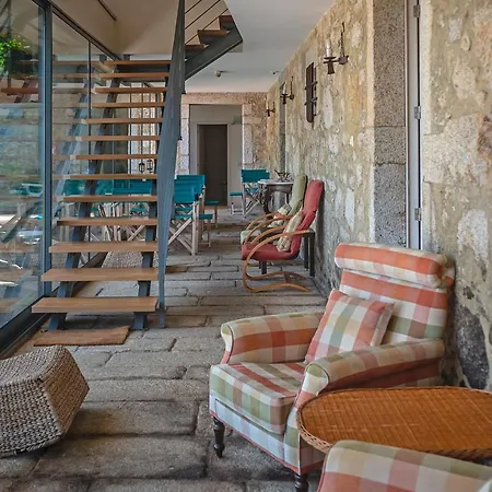 House&wine Semesterbostad