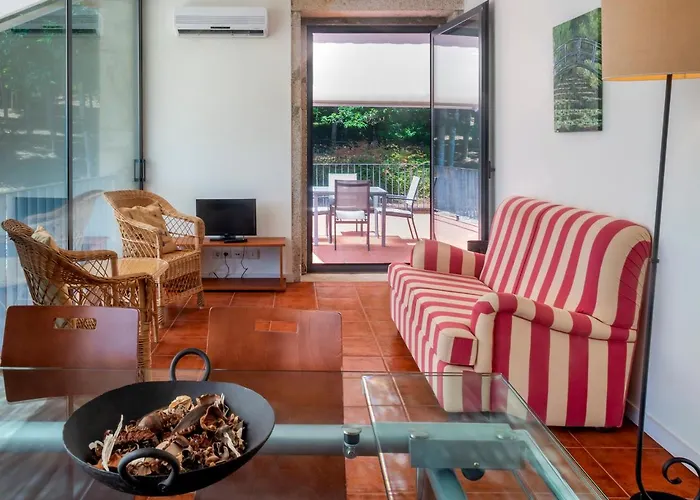 House & Wine * Braga